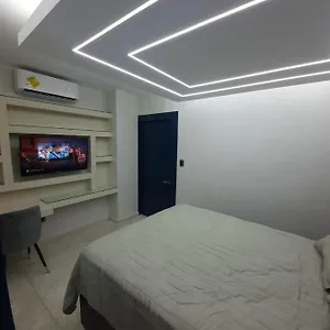 Aparthotel Temptation Amueblados., Licey al Medio
